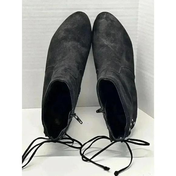 Forever 21 Faux Black Leather Back Lace Up Block High Heel Ankle Boots Size 8 - Picture 7 of 9